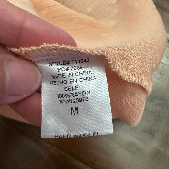 NWT ENTRO Ruffled Long Sleeve Tie Front V-Neck Blouse Top in Peach - Picture 7 of 9